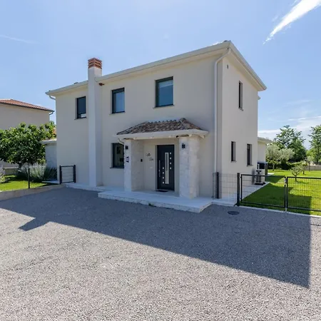 Luni * Buici (Istria)