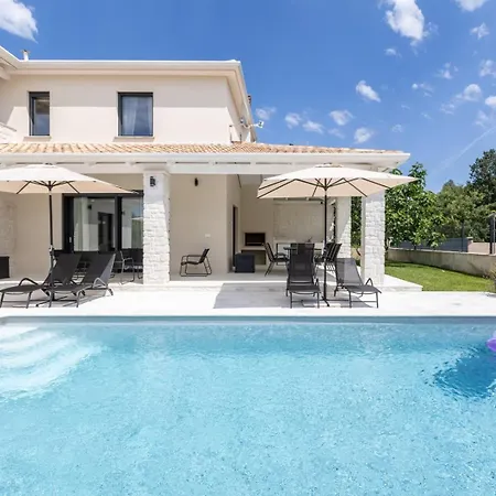 Villa Luni *